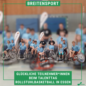 Das Bild zeigt die Teilnehmer*innen des Talenttags in den Rollstühlen, die blicken in Richtung Kamera.
